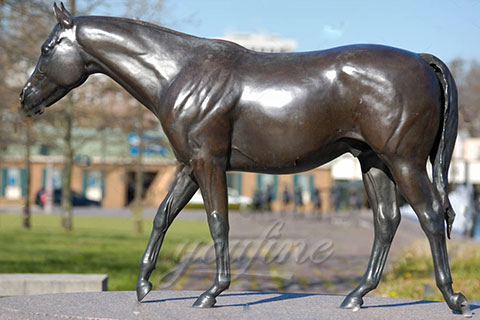 Decorative outdoor cast metal bronze horse statues